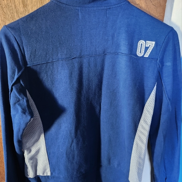 Vintage Roxy zip up - Picture 2 of 4